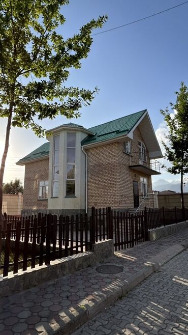 дом для отдыха: 175 м², 5 комнат, Евроремонт, Парковка, Лоджия