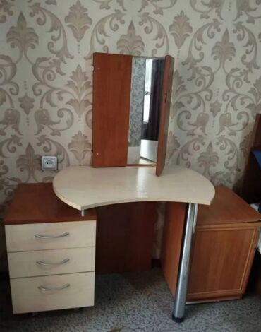 бу тумпочка: Продаю трюмо б/у 5000 сом