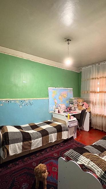 col qapi: Ev normal vezıyyetdedir 4 otaqlıdır,kombi var,metbex mebel qiymete — 4
