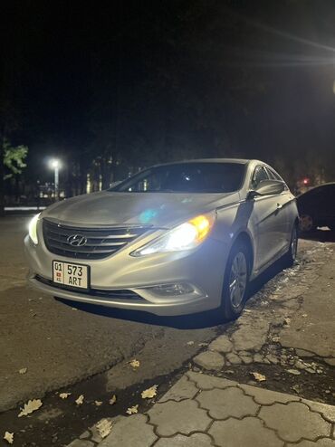 Hyundai: Hyundai Sonata: 2011 г., 2 л, Автомат, Газ, Седан