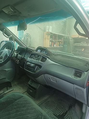 спейс: Mitsubishi Delica: 1999 г., Автомат, Дизель, Минивэн — 2
