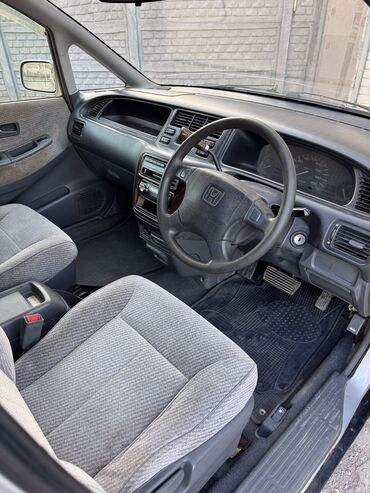 срочно срочно продаю машина: Honda Odyssey: 1996 г., 2.3 л, Автомат, Бензин, Минивэн
