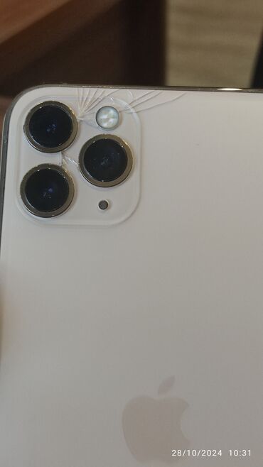 Apple iPhone: IPhone 11 Pro Max, 256 GB, Çəhrayı, Face ID, Simsiz şarj — 4