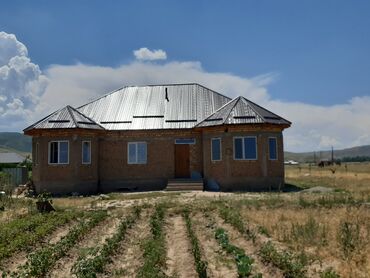 дома киргизия 1: 102 м², 5 комнат, Без мебели