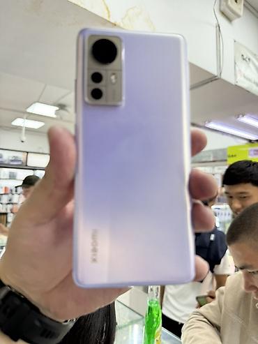Xiaomi 12X, фиолетовый - Экран: 6.28", AMOLED, точечная фронтальная