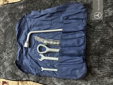 Другие аксессуары: Запчасти на Мерседес W210 Оригинальный набор инструментов на мерседес — 8