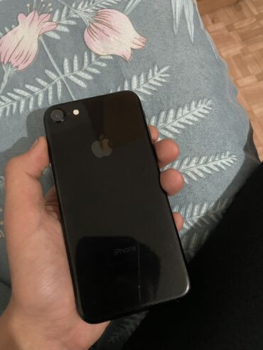 black latte кыргызстан: IPhone 7, Колдонулган, 128 ГБ, Jet Black, Каптама, Кабель, 63 %