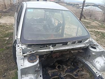 Digər kuzov detalları: Ford 2004, 2004 il, İşlənmiş — 7