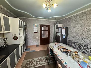 дом ала тоо3: 5 комнат, 200 м², 5 соток, Бишкек, Ак-Ордо ж/м Собственник — 6