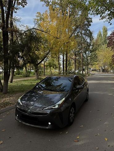 prius tuning: Toyota Prius: 2020 г., 1.8 л, Вариатор, Гибрид, Хэтчбэк — 1