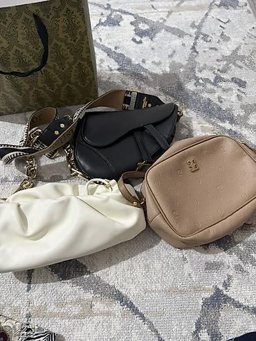 Классические сумки: Классическая сумка, Материал: Экокожа, Застежка на молнии, Женские at lalafo.kg — 1 Классические сумки: Классическая сумка, Материал: Экокожа, Застежка на молнии, Женские — 1