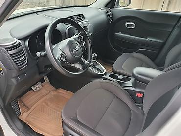 11000: Kia Soul: 2016 г., 1.6 л, Автомат, Бензин, Минивэн — 6