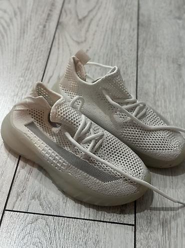 Детская обувь: Детские кроссовки фиолетовые оригинал adidas, очень лёгкие с — 2