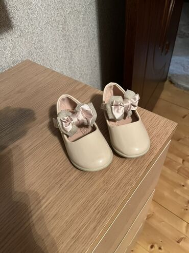 Uşaq ayaqqabıları: Tuflilər, Qız, 25