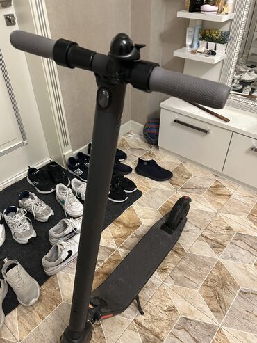 pitminutka islenmis: Ninebot kick scooter ES 15-25 suret 100kg geder çeki götürür 5-6 ay