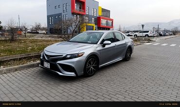 таета 30: Toyota Camry: 2021 г., 2.5 л, Автомат, Бензин