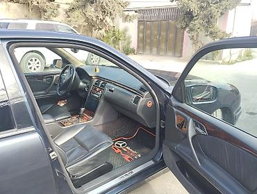 w210 duman: Mercedes-Benz E-Class: 3.2 l | 2000 il Sedan — 7