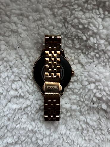 sat versace: Fossil pametni sat – ženski, okrugli ekran, metalna narukvica u — 2