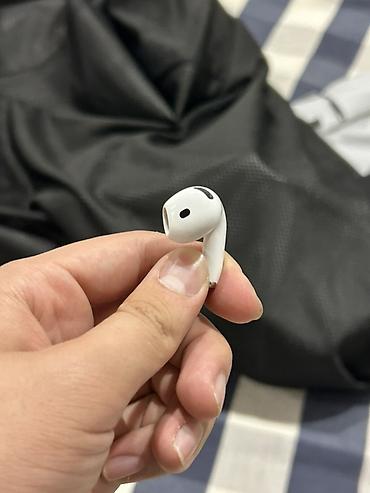 Аудиотехника: Беспроводные наушники-вкладыши, Apple, AirPods 4, Б/у — 8