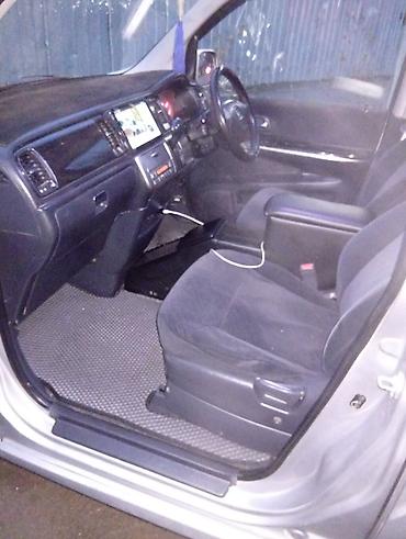 Honda: Honda Stepwgn: 2004 г., 2 л, Автомат, Бензин, Минивэн — 7