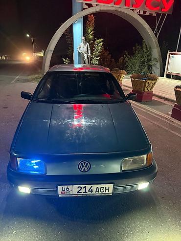 мотор фольцваген: Volkswagen Passat: 1989 г., 1.8 л, Кол менен иштөөчү, Бензин, Седан — 4