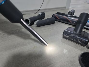 Štapni usisivači: Philips bežični štapni usisivač – 8000 Kupljen 06.03.2025, u — 3