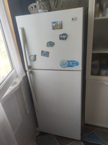 холодильники в расрочку: Холодильник LG, Б/у, Двухкамерный, 60 * 150 *