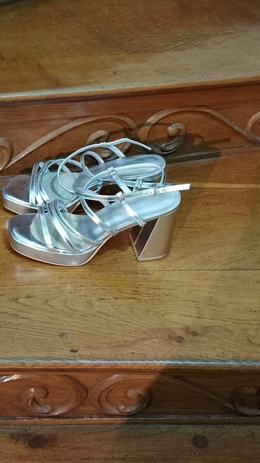 винтажные мужские ботинки: Ölçü: 37, rəng - Gümüşü, İşlənmiş