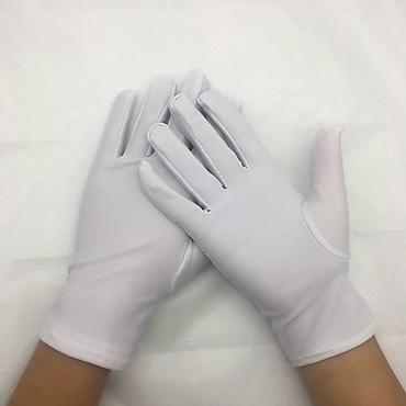 Нитрил кол каптары: Продаю белые перчатки Лайкра, Нейлон,150сом. Оптом и в Розницу 10 штук — 4