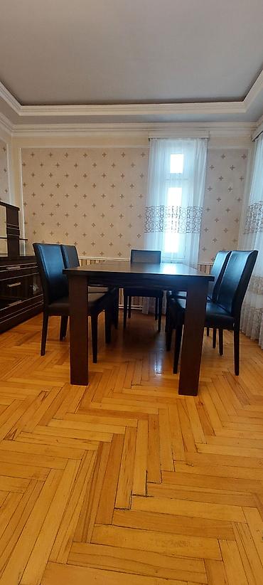 mebeli işlənmiş: Türkiyə istehsalı olan qonaq otağı mebeli stol stulları ilə birlikdə " — 2