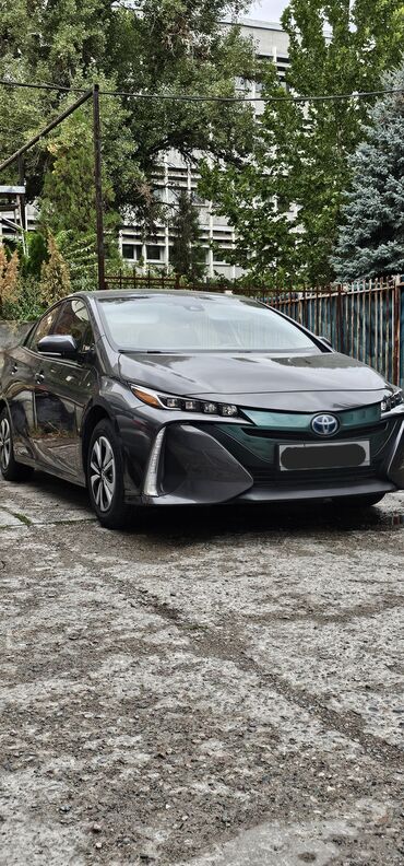 электромобил машина: Toyota Prius: 2018 г., 1.8 л, Вариатор, Электромобиль, Хетчбек