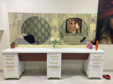 İkimərtəbəli uşaq çarpayıları: Salon güzgülü kamont 260 AZN satılır ünvan Lökbatan ✨ Pərvin ✅9697