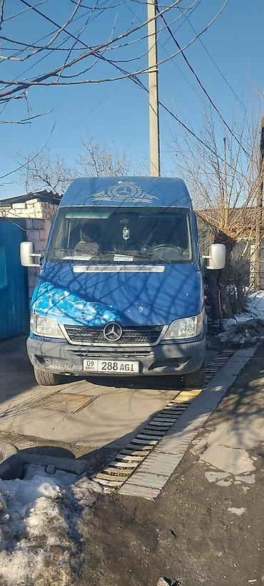 sprinter 2 2: Mercedes-Benz Sprinter, синий фургон. Основные характеристики: - — 1