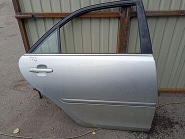 фит кузов: Задняя правая дверь Toyota 2004 г., Б/у, цвет - Серебристый,Оригинал