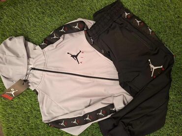 Komplet trenerke: Komplet dečije trenerke sa kapuljačom i patentnim zatvaračem, idealan — 4