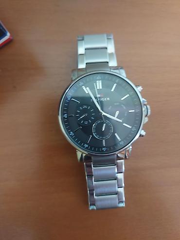 Наручные часы: Tommy Hilfiger kişi qol saatı Markadi baha alinib tecili satilir ozude — 2