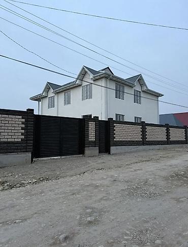 Продажа домов: 6 комнат и более, 200 м², 4 соток, Бишкек, Ак-Ордо 3 ж/м Собственник — 1