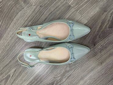 Sandale: Sandale, 38 na lalafo.rs — 4 Sandale: Sandale, 38 — 4