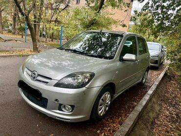 талас автомобиль: Mazda 2: 2003 г., 1.3 л, Автомат, Бензин, Седан
