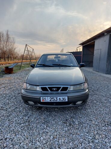 машина некция: Daewoo Nexia: 2004 г., 1.6 л, Механика, Бензин, Седан