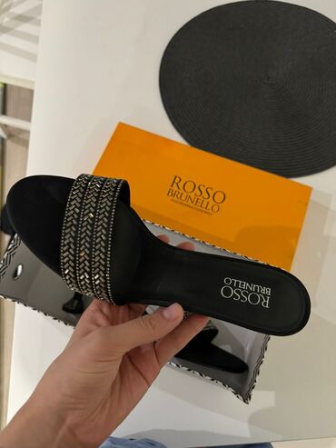 обувь оригинал: ROSSO BRUNELLO Куплена в Дубае! Новые 1-2 раза носили Оригинал