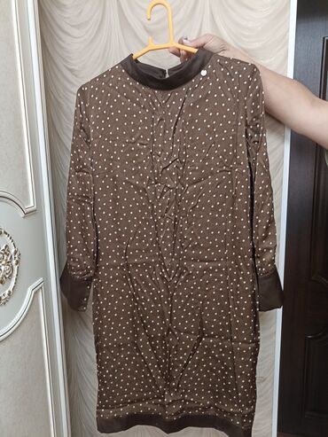 Повседневное платье, Италия, Осень-весна, Короткая модель, Атлас, 4XL (EU 48)