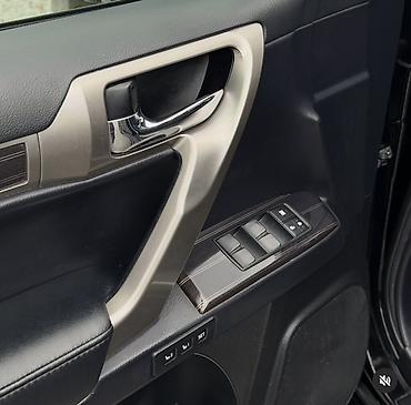 60: Lexus GX: 2020 г., 4.6 л, Автомат, Бензин, Внедорожник — 3
