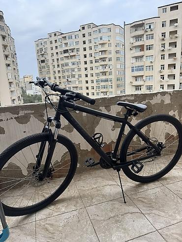 Городские велосипеды: Şəhər və yüngül off-road üçün universal velosiped - Rəng: mat qara - — 2