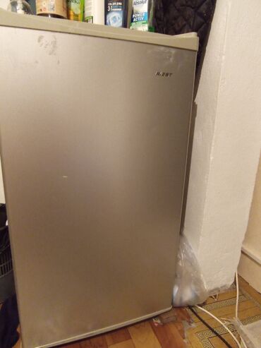 Холодильники: Холодильник Avest, Б/у, Двухкамерный, De frost (капельный), 100 *