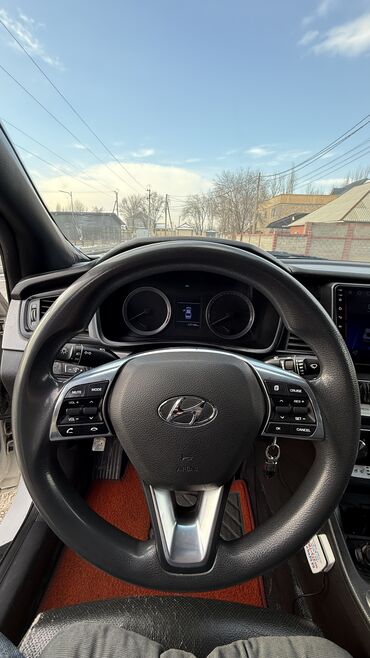 Hyundai: Hyundai Sonata: 2017 г., 2 л, Типтроник, Газ, Седан — 14