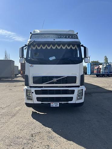 Тягачи: Тягач, Volvo, 2002 г., Тентованный — 16