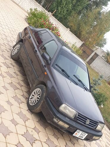 фольксваген vento: Volkswagen Vento: 1992 г., 1.8 л, Механика, Бензин, Седан