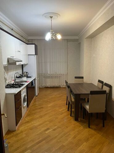 Uzunmüddətli kirayə mənzillər: Nərimanov metrosunun yaxın montində 5 mertebeli binanın 2-ci — 9