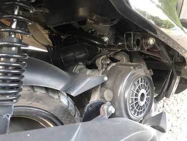 Скутеры: Макси-скутер 150 куб. см, Бензин, Б/у — 4